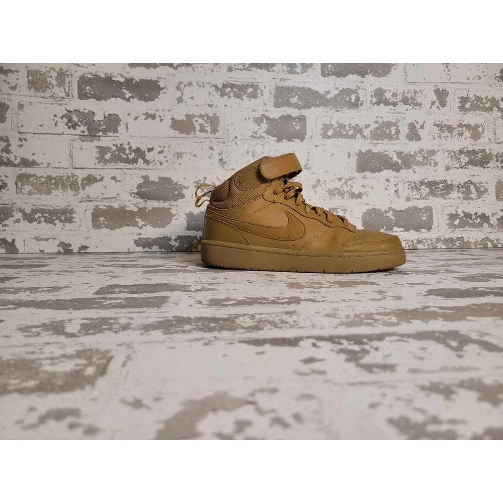 Nike Court Borough Mid‎ 2 Wheat Youth Size 6